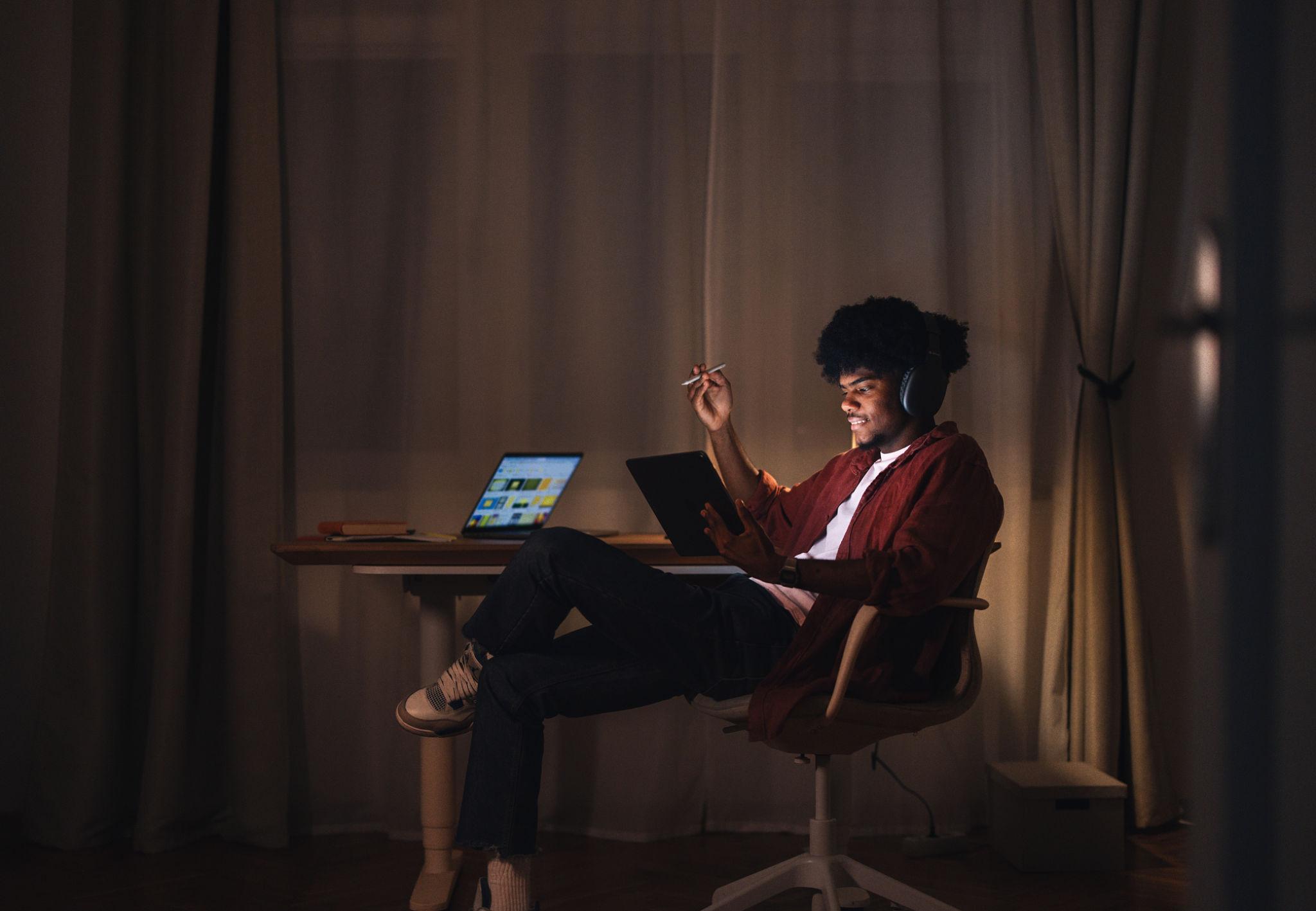 Han Thi Thet Lwin social post