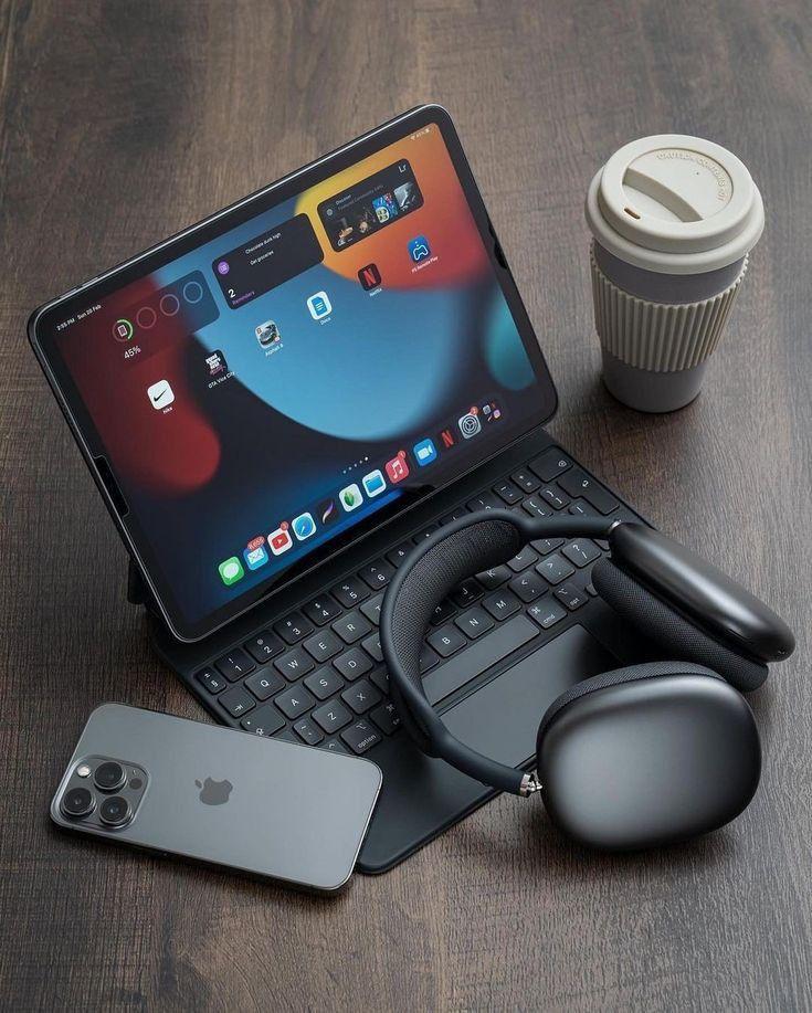 KAOTAR HSSAINI social post